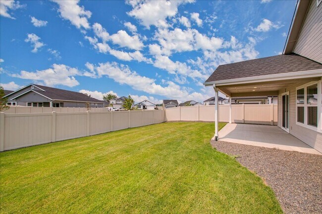 Building Photo - Adorable Nampa Home - Close Access To Ever...