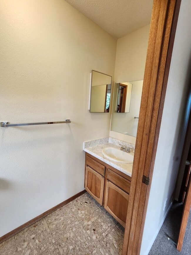 Building Photo - Ben &amp; Amy Tamura Irrevocable Trust - F...