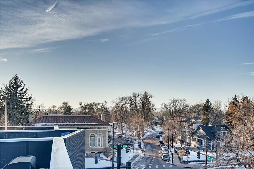 Building Photo - 2948 W 33rd Ave