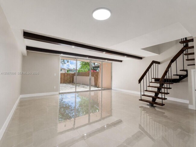 Building Photo - 14124 Kendale Lakes Cir