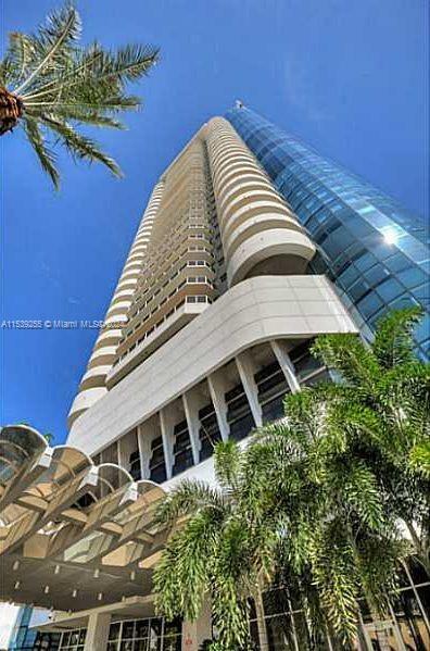 Building Photo - 6301 Collins Ave