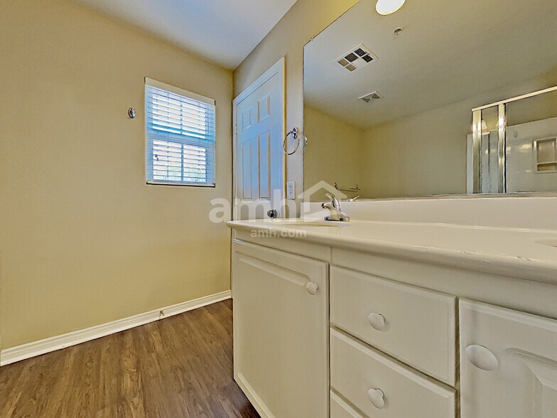 Building Photo - 174 Cloud Cover Ave