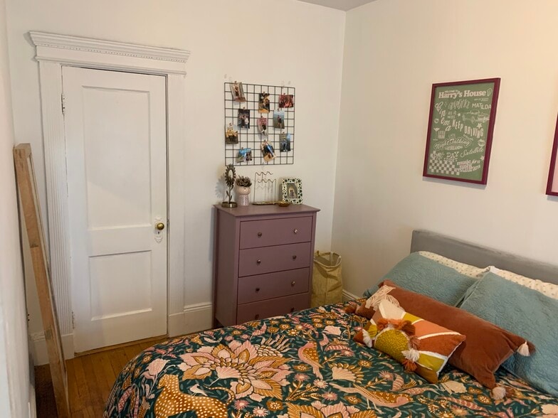 Building Photo - 115 Norway St