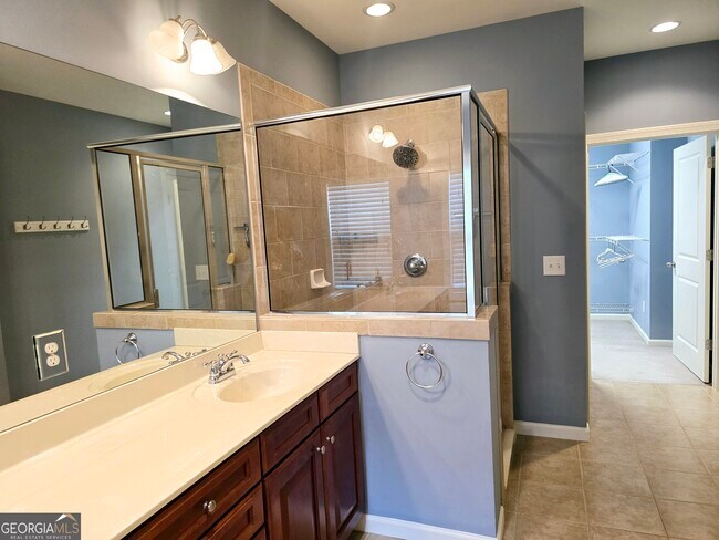 Building Photo - 2251 W Village Ln