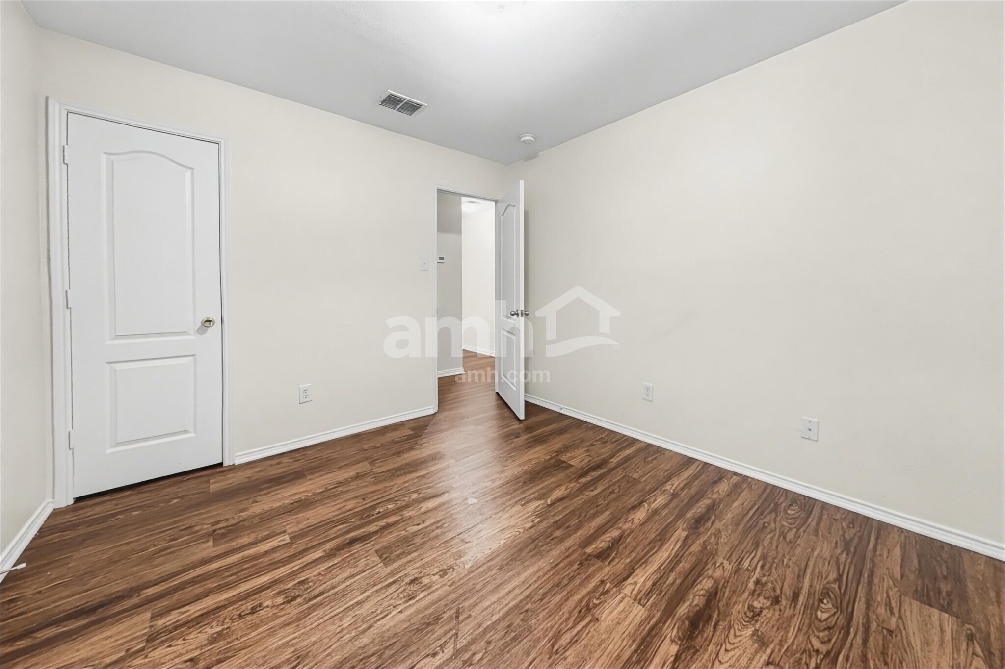 Building Photo - 923 Plumeria Dr
