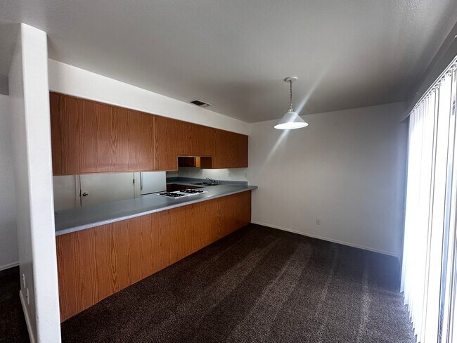 Building Photo - 3329 Armour Ln