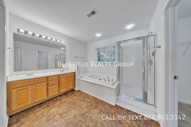 Building Photo - 306 Fieldgate Ct