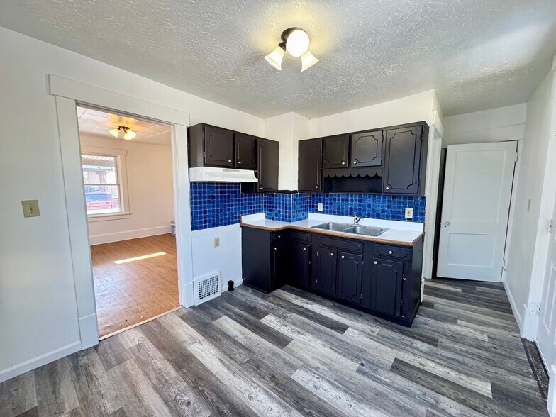 Building Photo - 2709 Abbott Pl NW