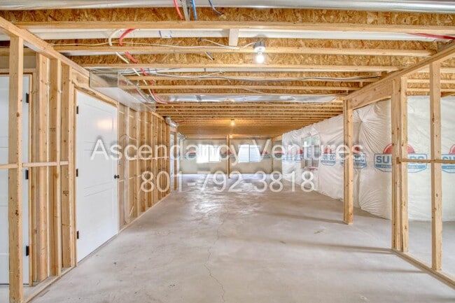 Building Photo - 1177 N 640 E