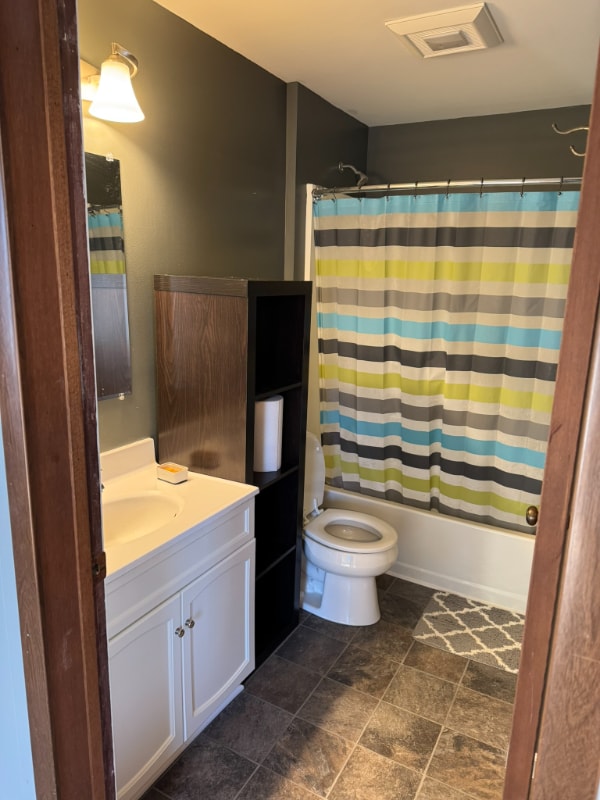 Building Photo - 221 4th St SW