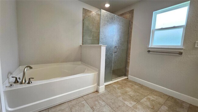 Building Photo - 5050 SW 91st St