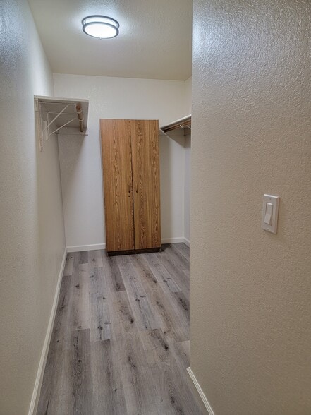 Building Photo - 256 Lake Havasu Ave S