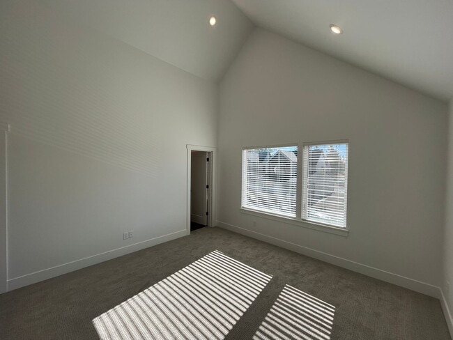 Building Photo - New Construction Townhome in Sisters