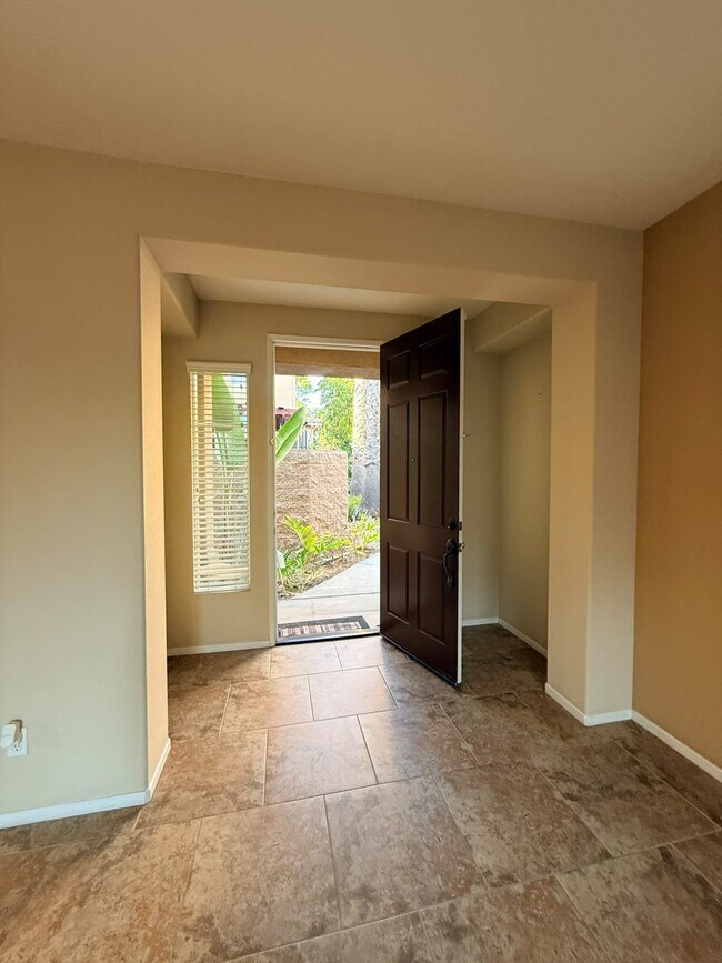 Building Photo - 1824 Wolf Canyon Loop