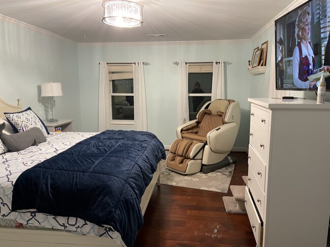 Building Photo - 10614 Samaga Dr