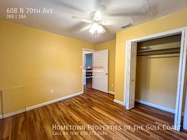 Building Photo - 608 N 70th Ave