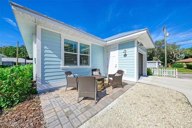 Building Photo - 701 21st St W