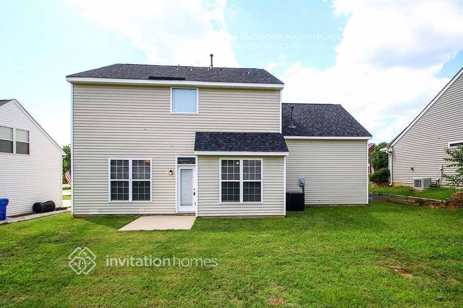 Building Photo - 114 Elrosa Rd