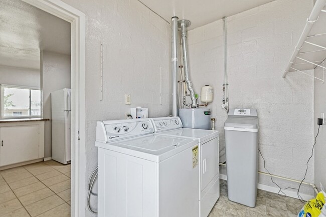 Building Photo - Super Cute 3 Bedroom 2 Bath Home!