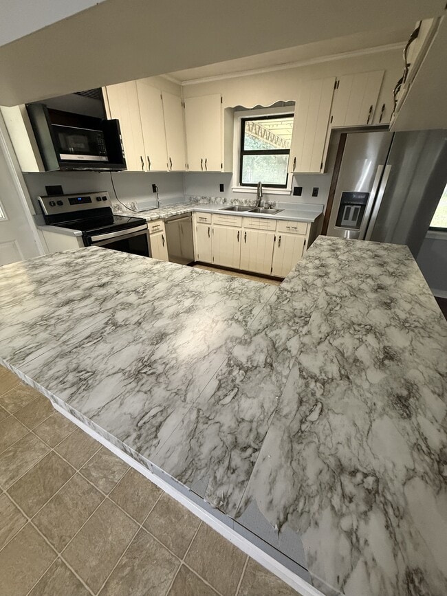 Building Photo - 41 Rabon Rd