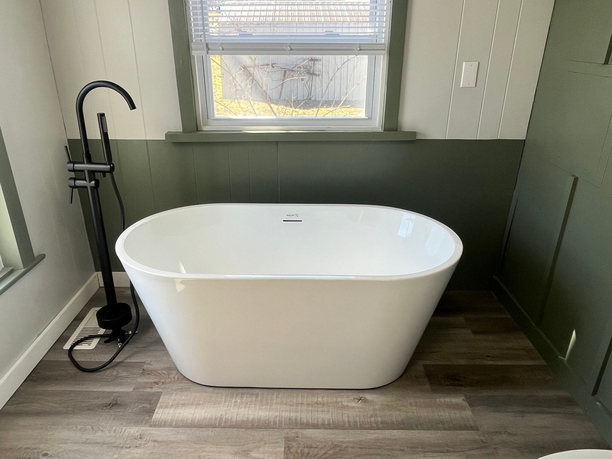 Building Photo - 2045 Dave Buck Rd