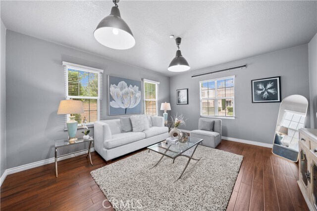 Building Photo - 46239 Lone Pine Dr