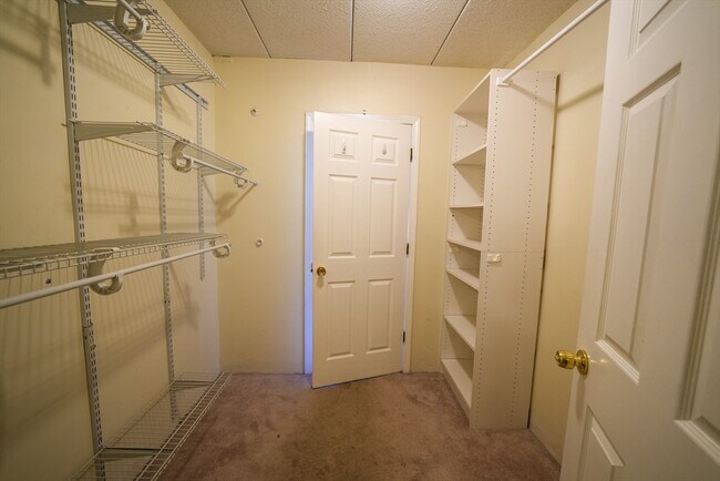 Building Photo - 16 Winter St