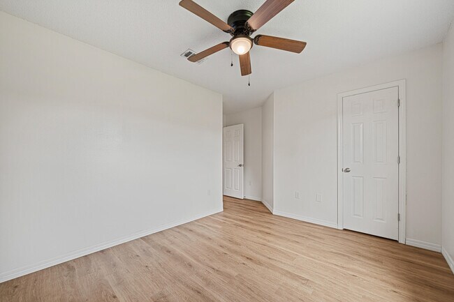 Building Photo - 8517 High School Blvd