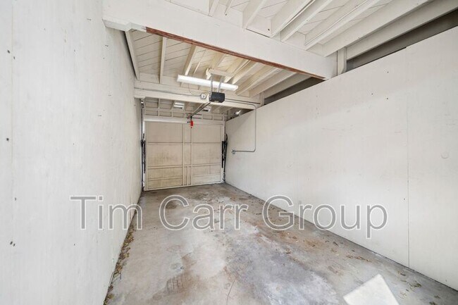 Building Photo - 533 St Andrews Rd