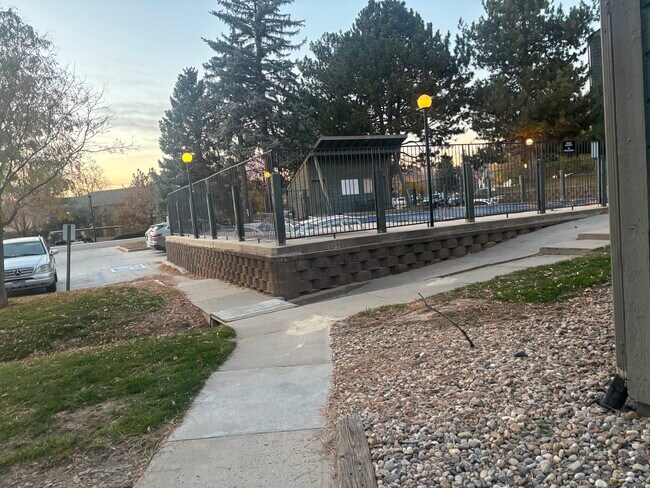 Building Photo - 14160 E Temple Dr