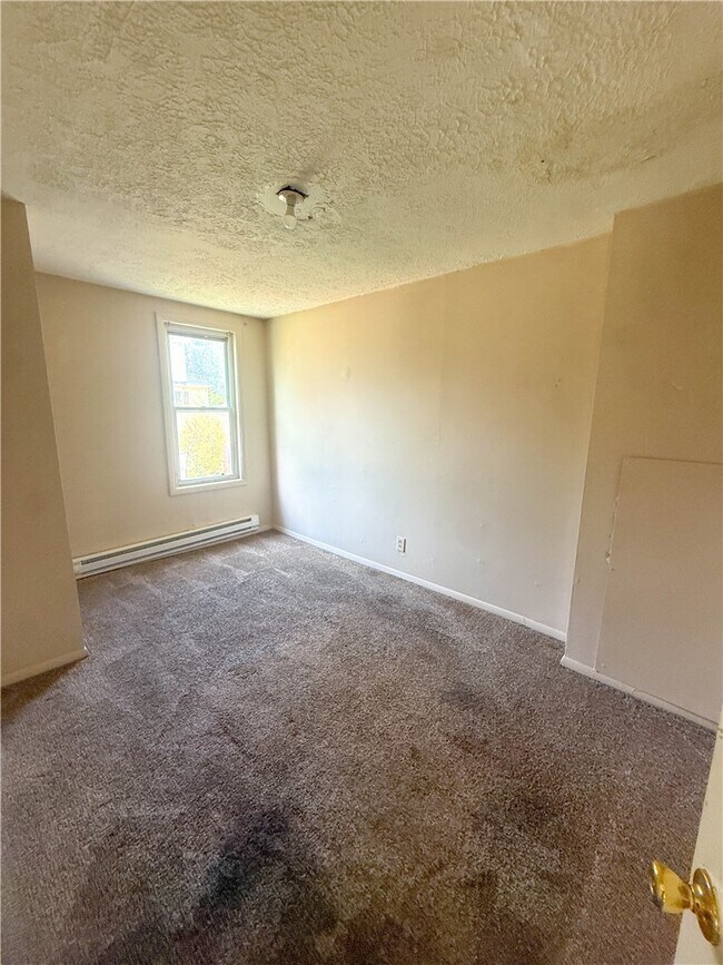 Building Photo - 308 Reynolds St