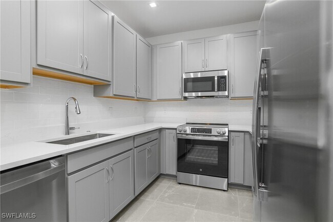 Building Photo - 10940 Salt Bay Wy