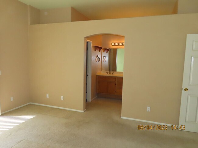 Building Photo - 35467 Marsh Ln