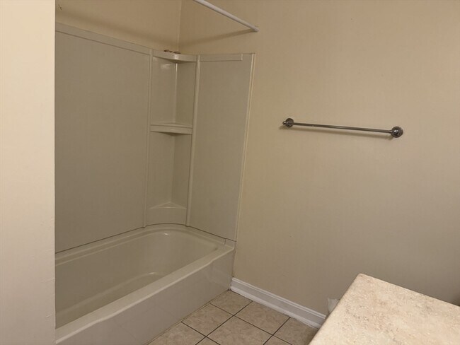 Building Photo - 23 North Ave