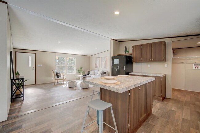 Building Photo - 146 Shadow Oak Dr