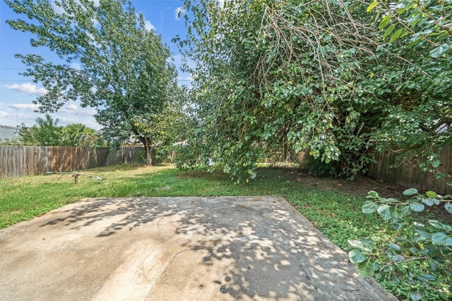 Building Photo - 7610 Weatherhill Ln