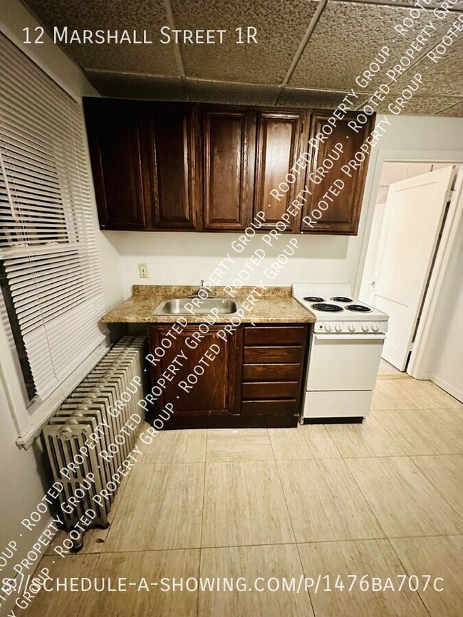 Primary Photo - Studio Apartment Near RPI-- Furnishings In...