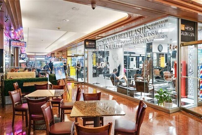 Building Photo - 1717 N Bayshore Dr