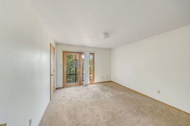 Building Photo - Corner Unit 2 Bedroom with Private Backyard & Master Bedroom Deck!