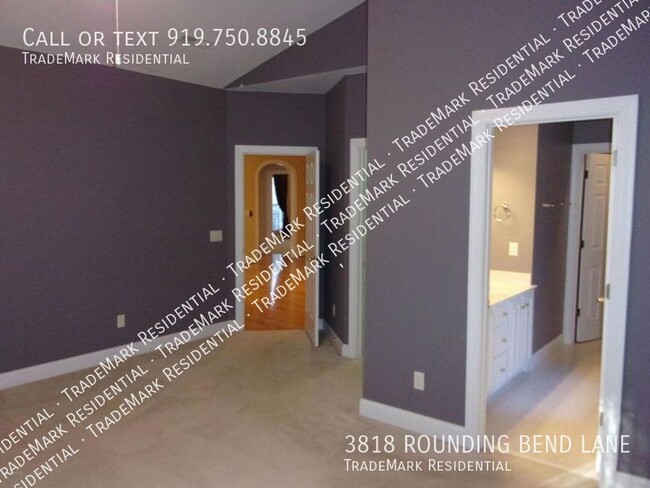 Building Photo - 3818 Rounding Bend Ln