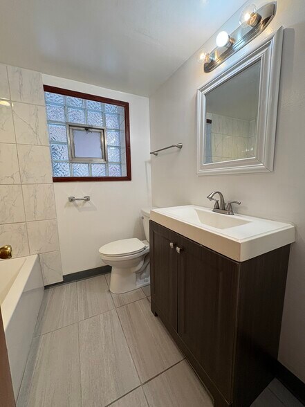 Building Photo - 5370 N Central Ave