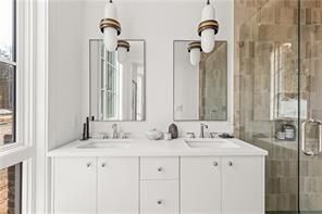 Building Photo - 360-362 2nd St