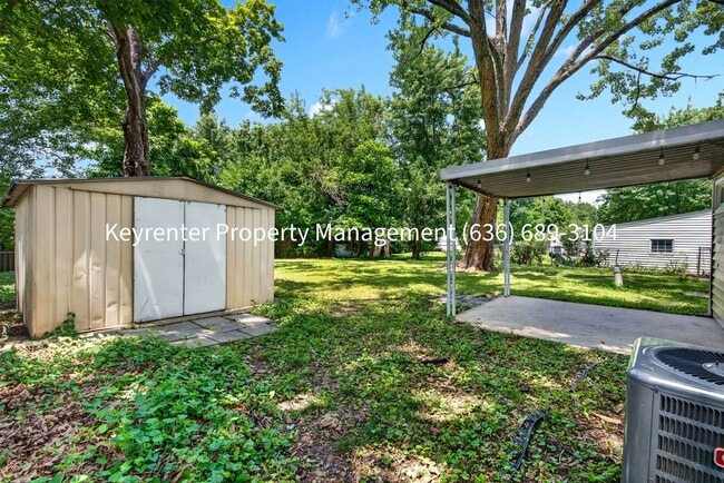Building Photo - Fully Renovated 2BR/1BA Home for Rent