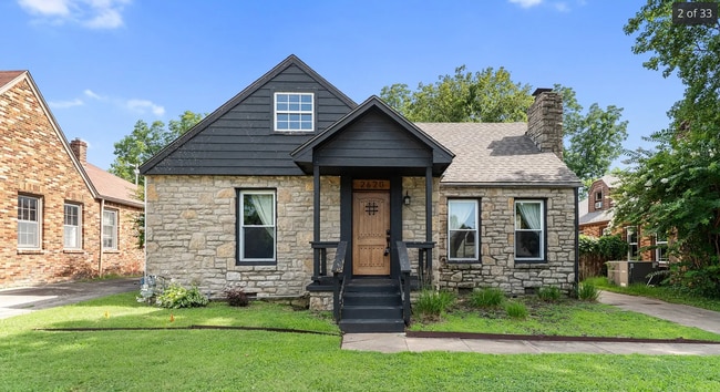 Primary Photo - Stunning 4-bedroom, 2-bathroom Home