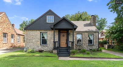 Building Photo - Stunning 4-bedroom, 2-bathroom Home