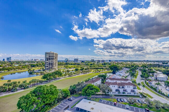 Building Photo - 2000 Presidential Way