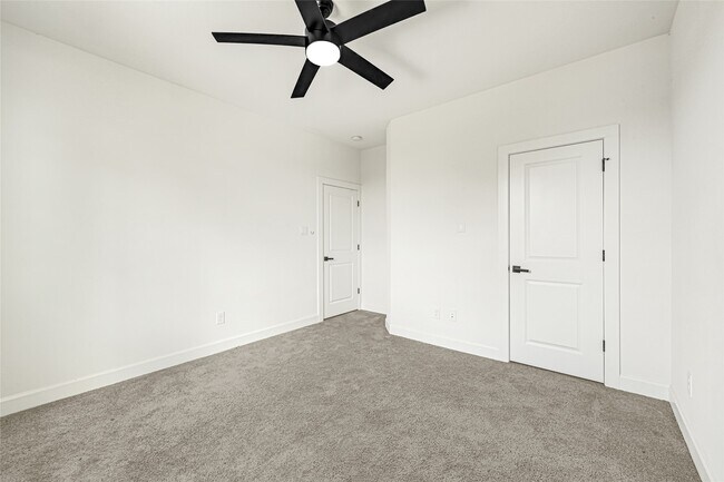 Building Photo - 3613 Gano St