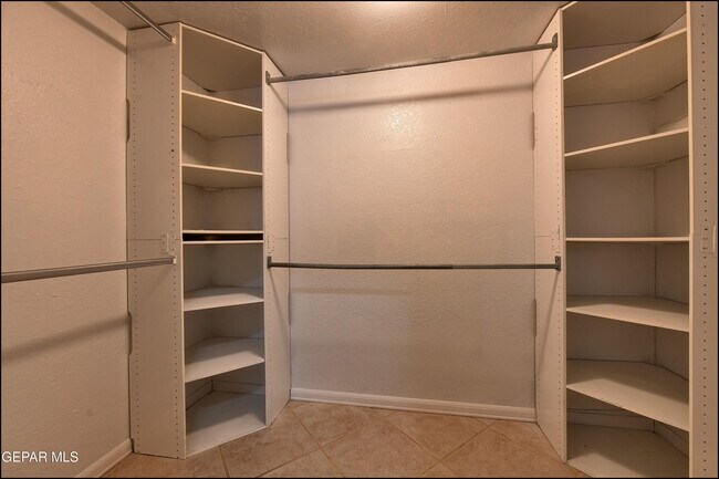 Building Photo - 1744 Gambel Quail Dr