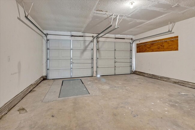 Building Photo - 1611 Briarcliff Ct