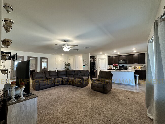 Building Photo - 6948 S Victor Dr